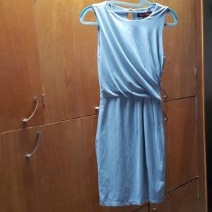 Flattering bodycon dress in a soft gray w/lining